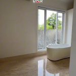 08 kamar mandi